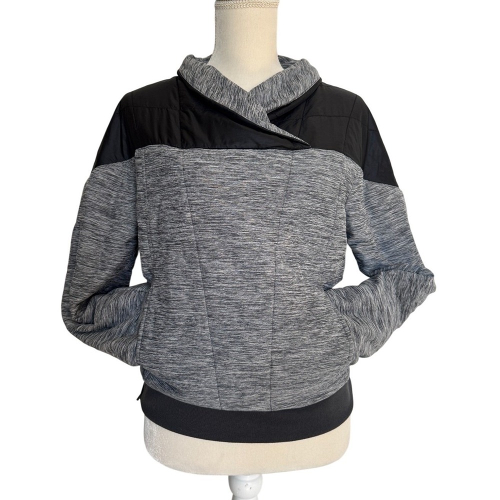 The North Face Pseudio Pullover Jacket Womens Gray Black Performance Pockets